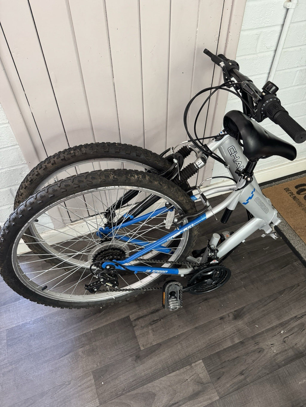 Challenge Gauntlet Folding Mountain Bike - 26" Wheels 18 Speed