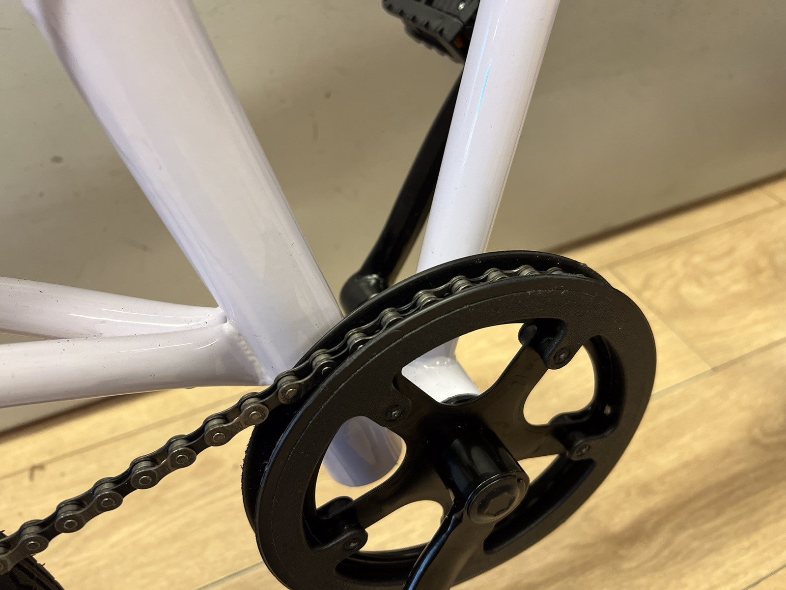 Used Compact Folder 20" Wheel White Small Folding Commute Bike