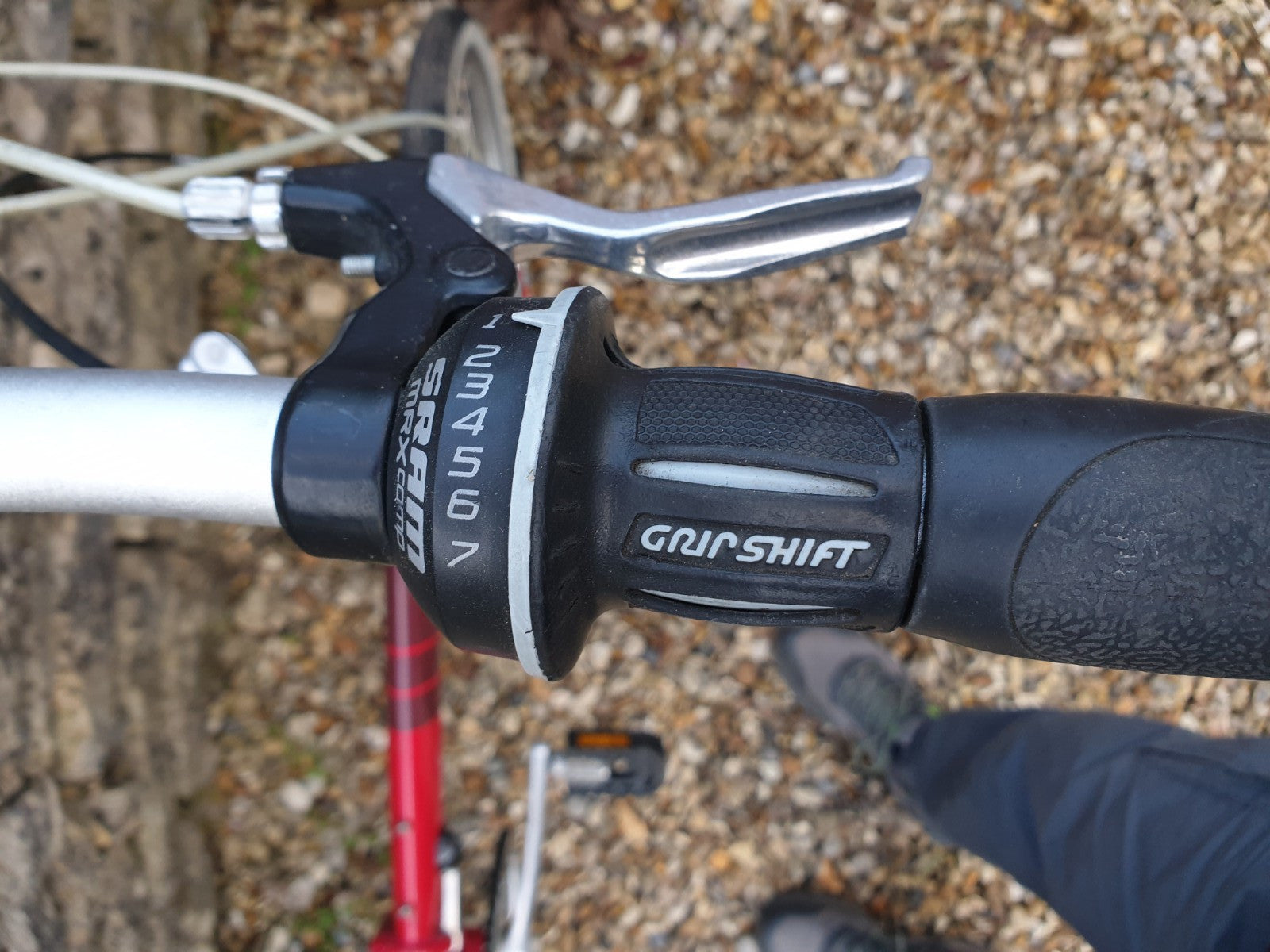 Dahon Speed D7 with pump in the Seatpost. 7 speed rapid rise gears.
