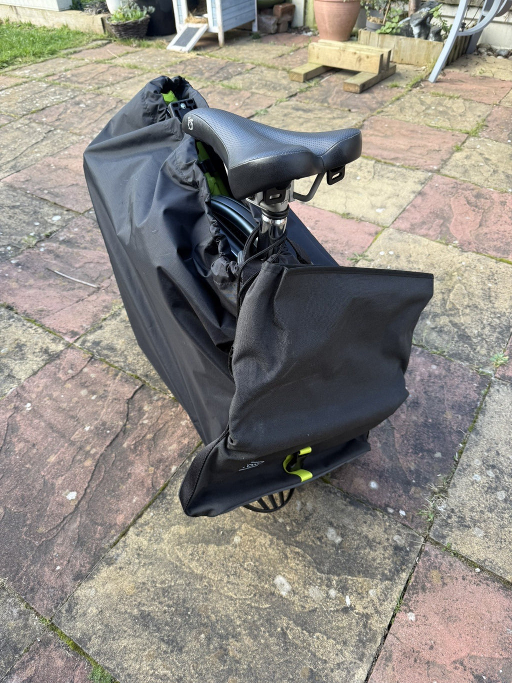 2015 Brompton S3L Folding Bike 3-Speed, Green Including Carry Bag and Case.