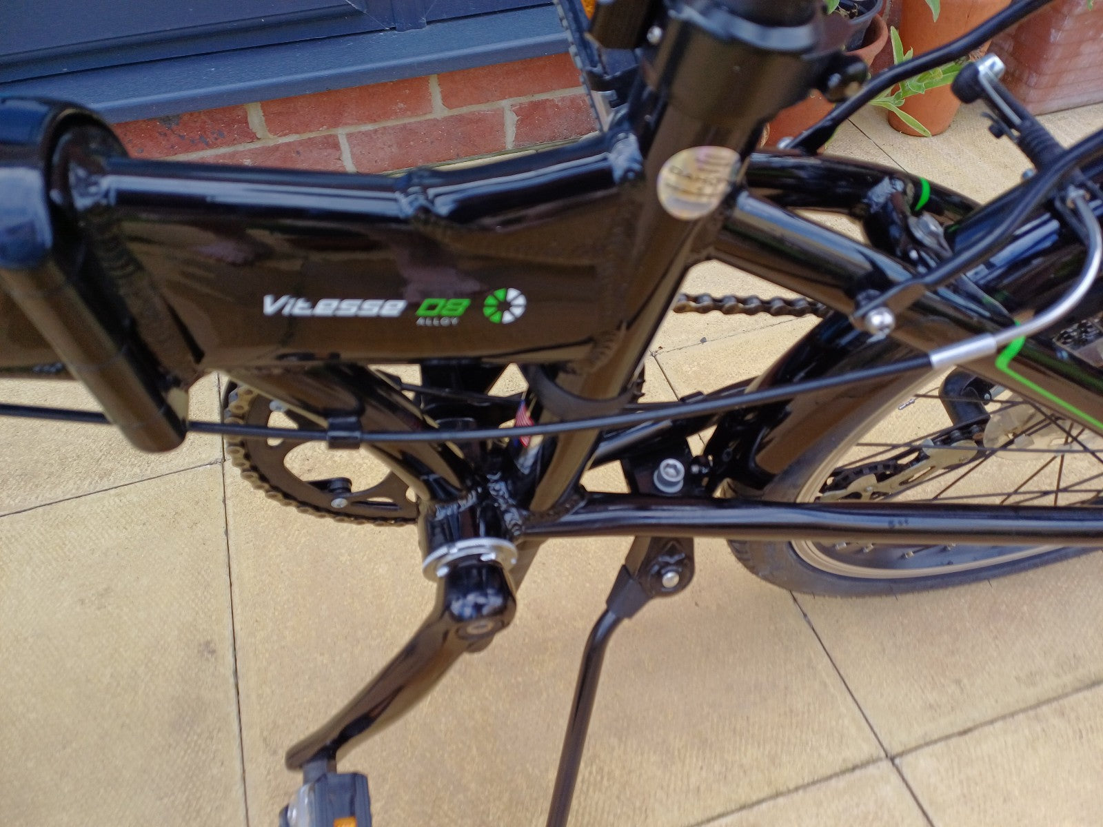 Dahon Vitesse Alloy D8 folding commuter bike, Obsidian black,  superb Condition