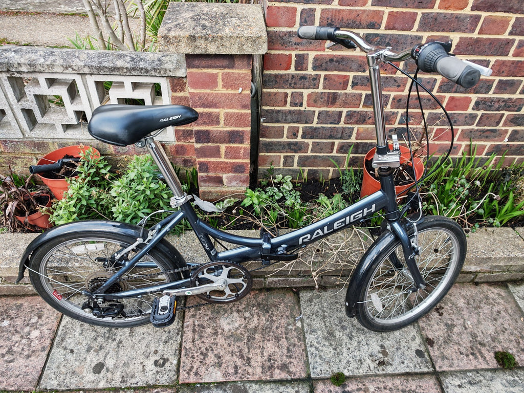 Raleigh Evo7SP Folding Bike 20-inch Wheels Great Condition