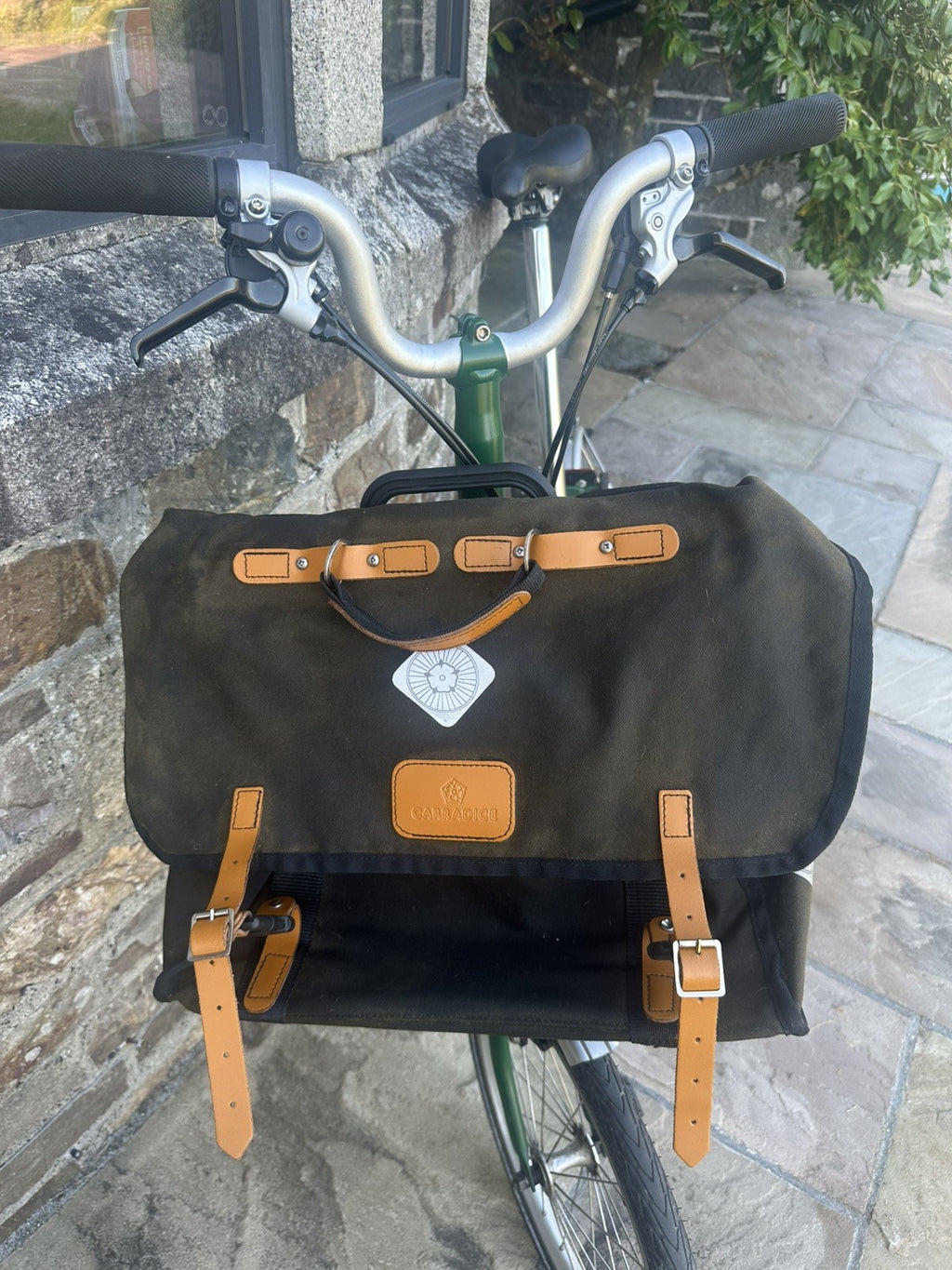 Brompton M6L 6-Speed Custom Racing Green / Ivory – From New, Recently Serviced