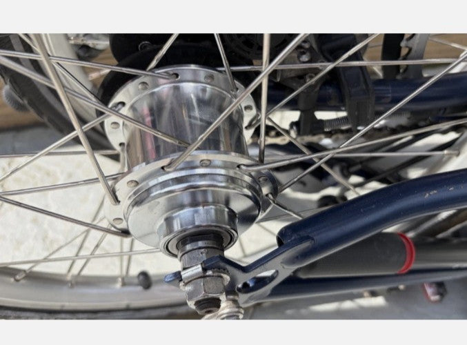 Brompton C Line 2023 | 6 Speed | Jubilee Blue + dynamo hub NEARLY NEW CONDITION