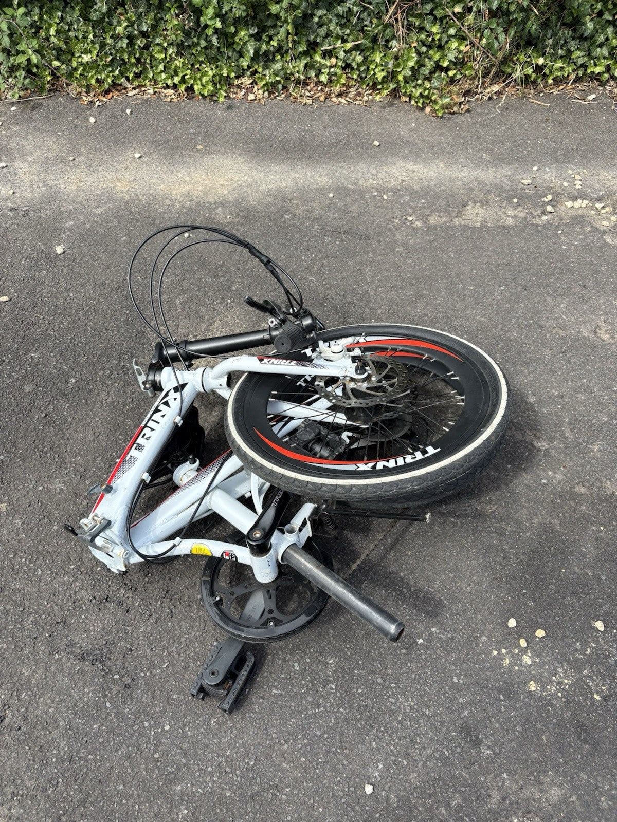 Folding Adults Bike Shimano 7 Speed , 20 Inch Wheels and Disc Brakes
