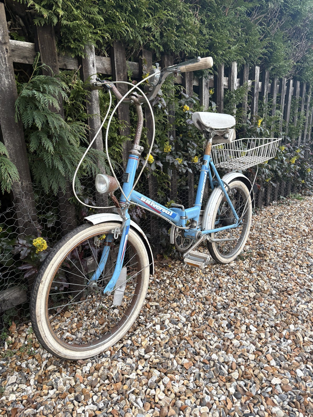 UNIVERSAL UNI SPORT SHOPPER BICYCLE BIKE - 3 SPEED SA HUB - SKY BLUE