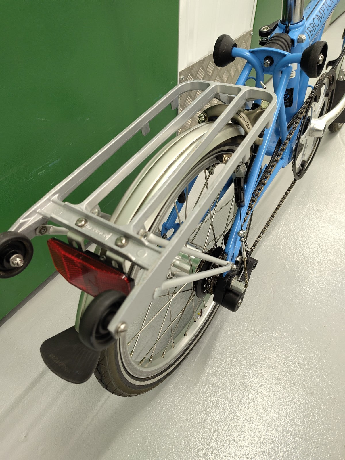 Brompton C Line Explore M6R rack mudguards six gears medium Only test ridden