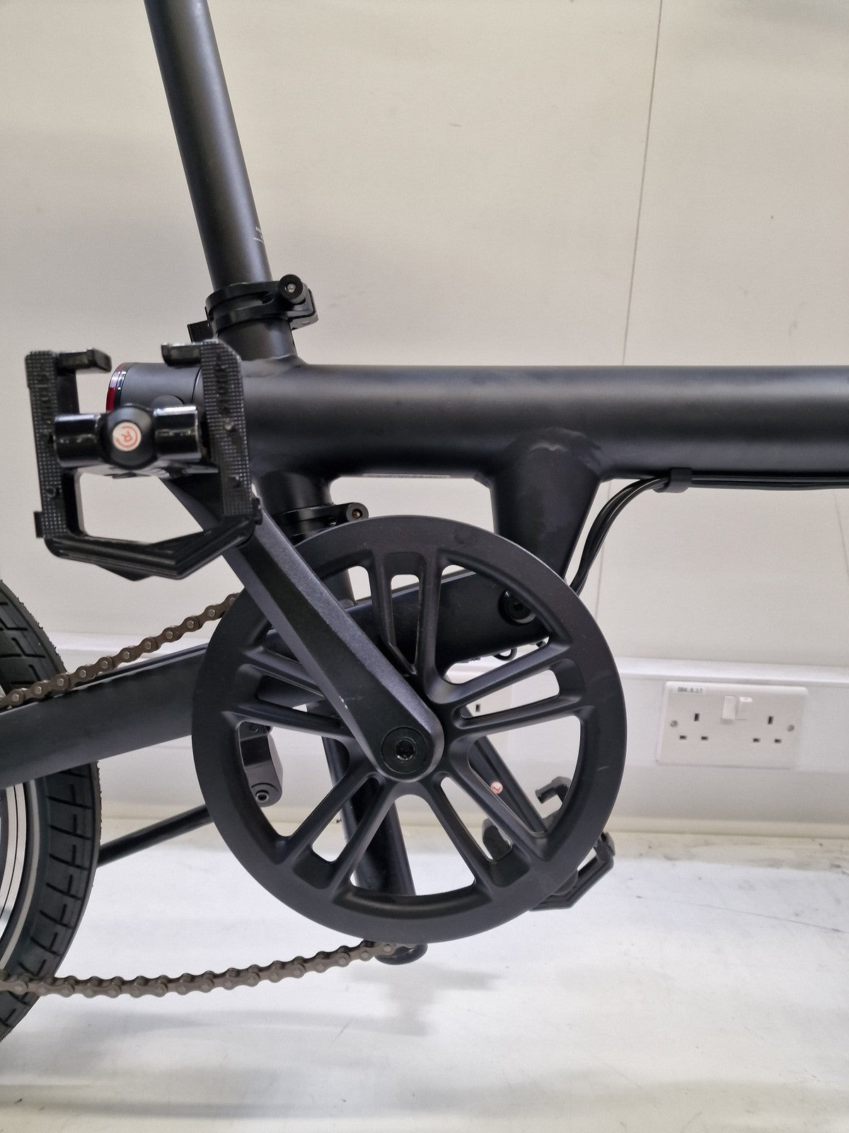 Xiaomi Smart 250W Power 25kmh 16" Wheel TFT Folding E--Bike (Marks/Missing Item)