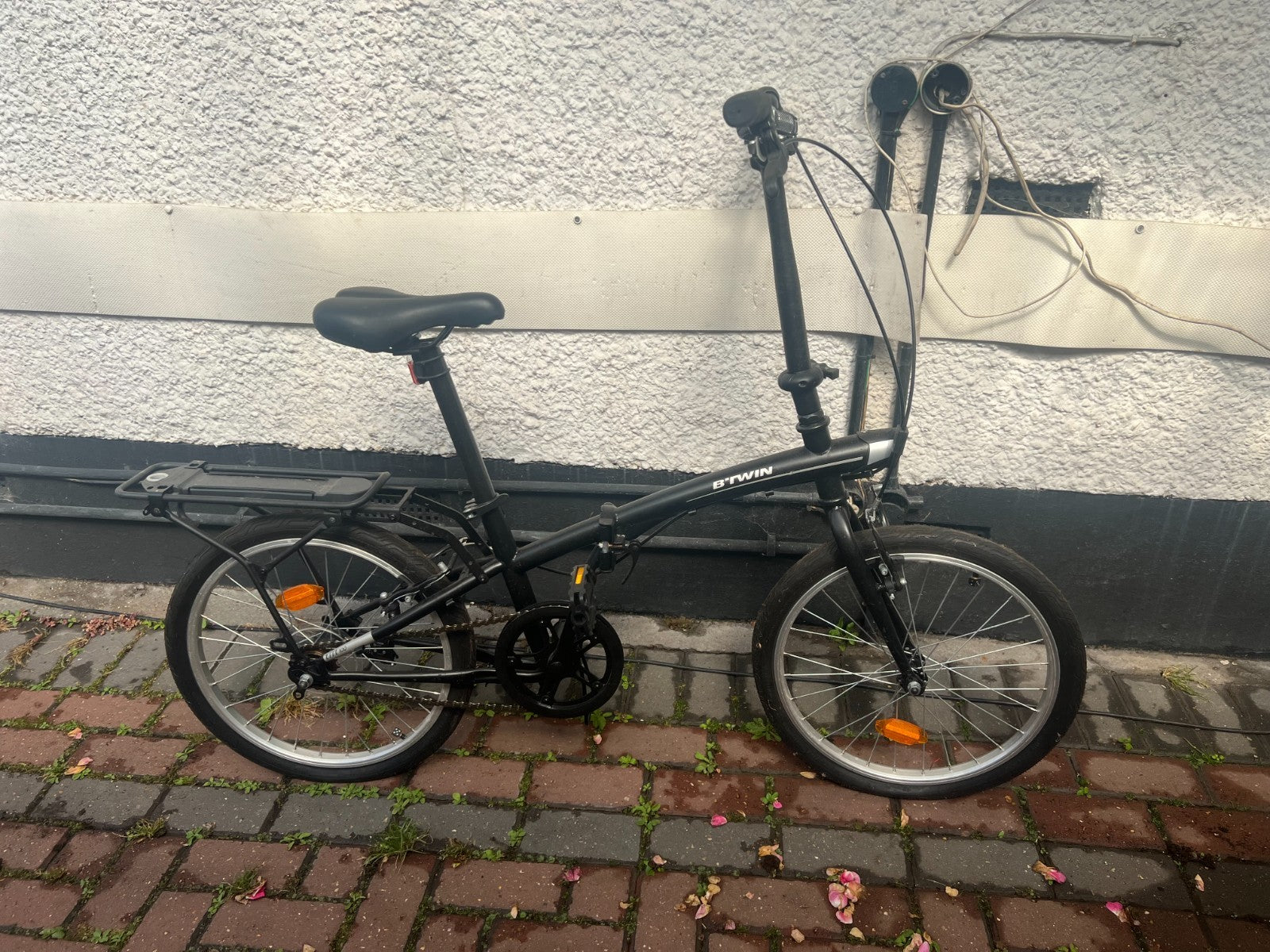 BTWIN Tilt 100 Folding Bike - with lots of accessories