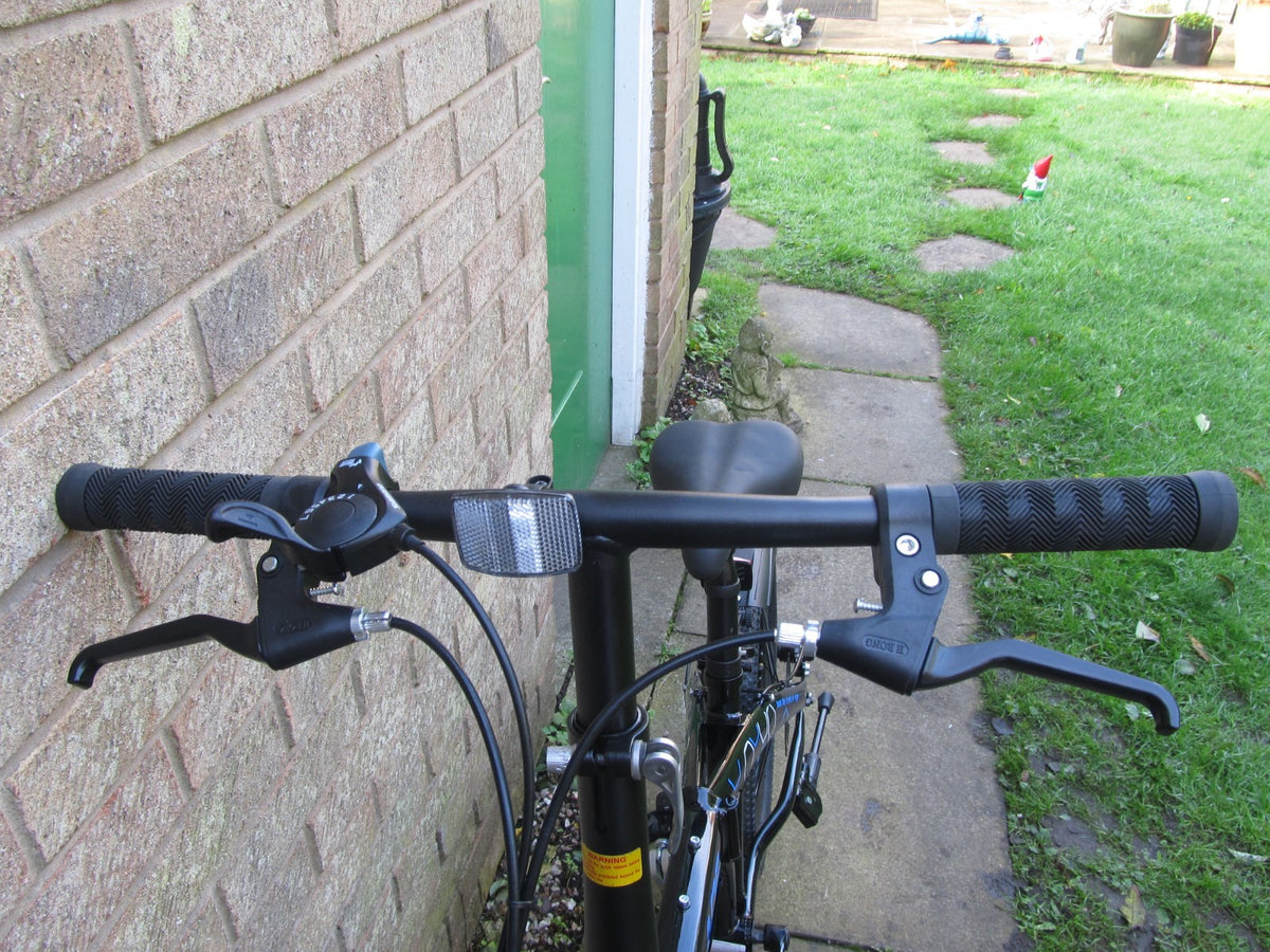 BIKE  FOLDING 20" WHEELS UNISEX DISC BRAKES -EXCELLENT SUPER CONDITION