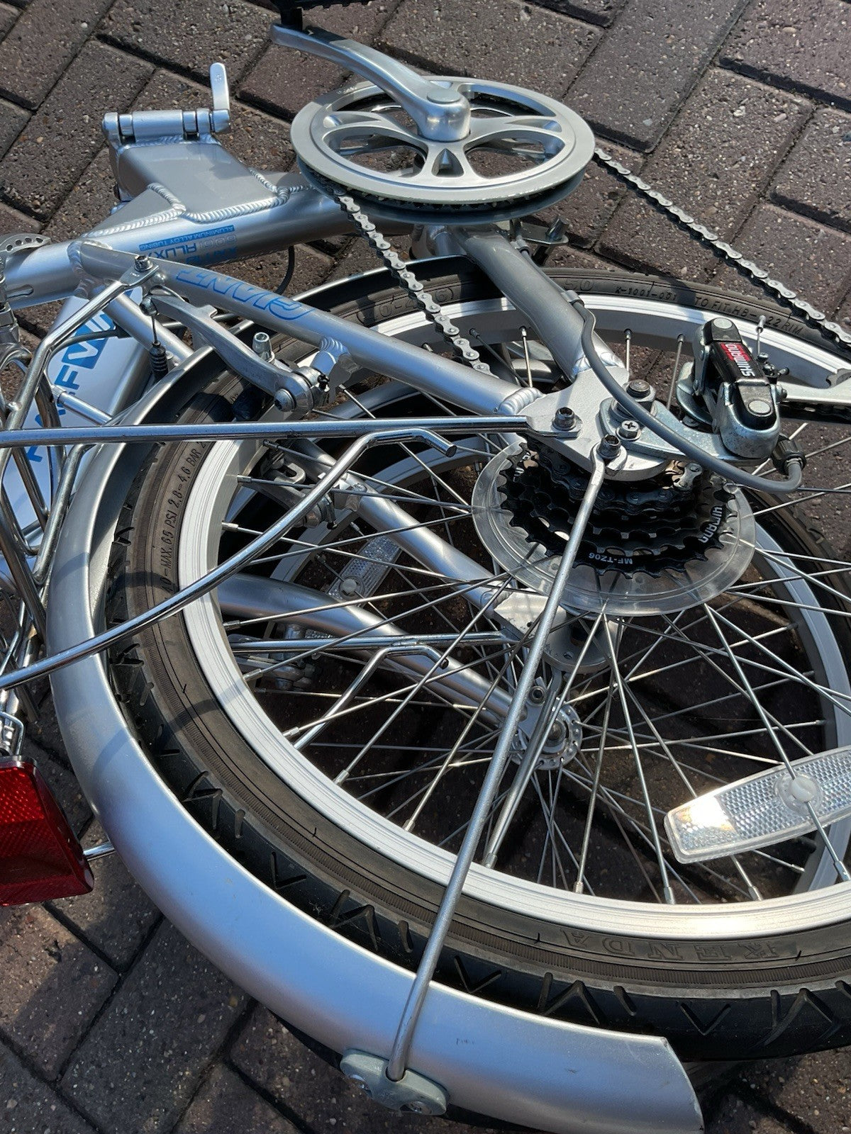 Giant Halfway Folding Bicycle Bike 20” Wheels