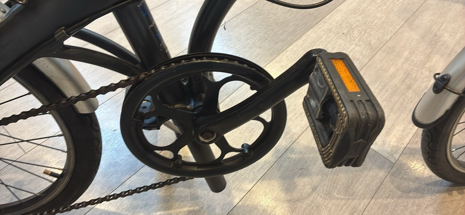 Carrera Intercity 9-Speed Folding Bike RRP £400