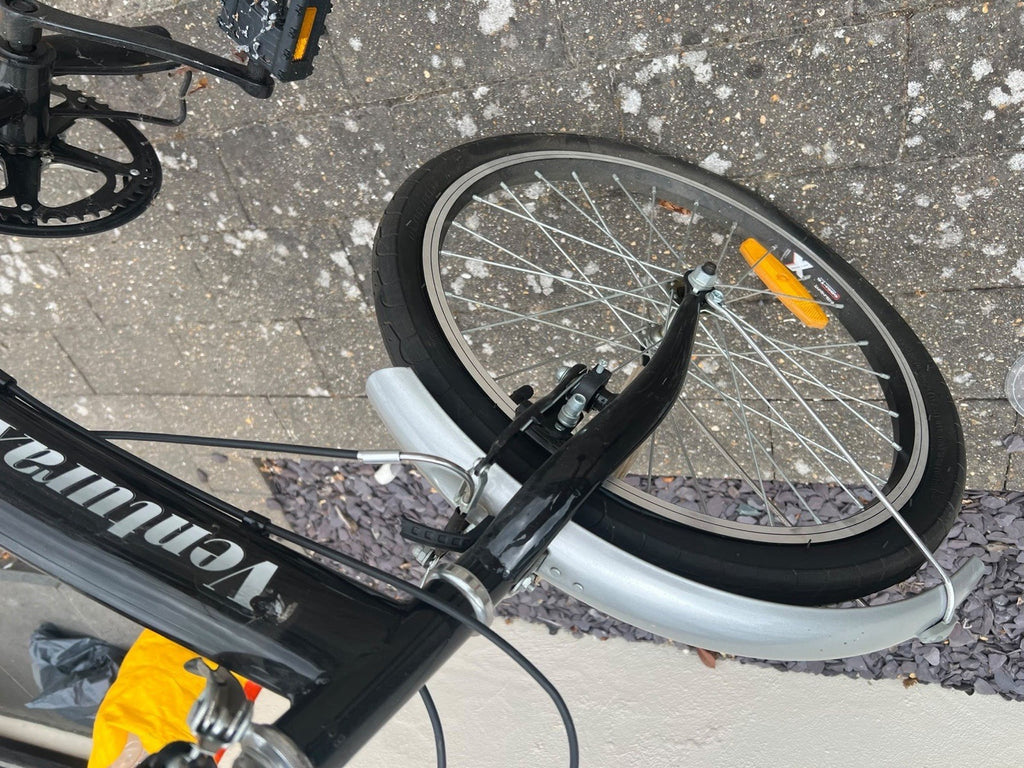 Ventura Stowaway Folding bike New Still Wrapped Slight Mark See Pics