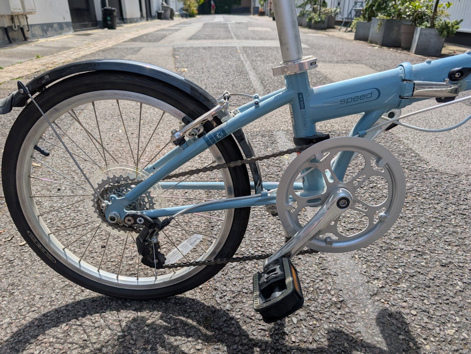 Dahon Speed D7 folding bike with Abus D-lock - ideal commuter - great condition