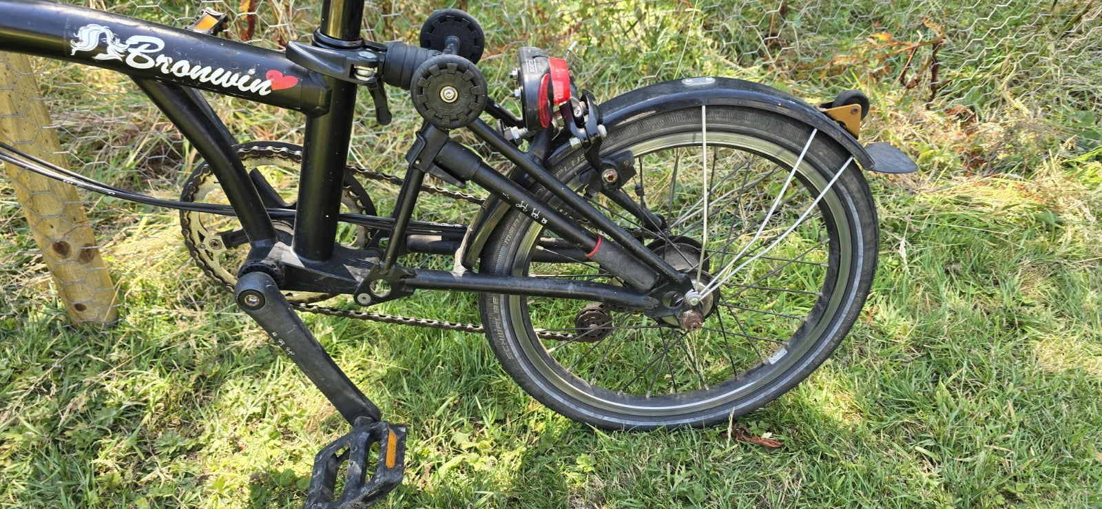 Brompton Folding Bike 6 speed BWR Gears