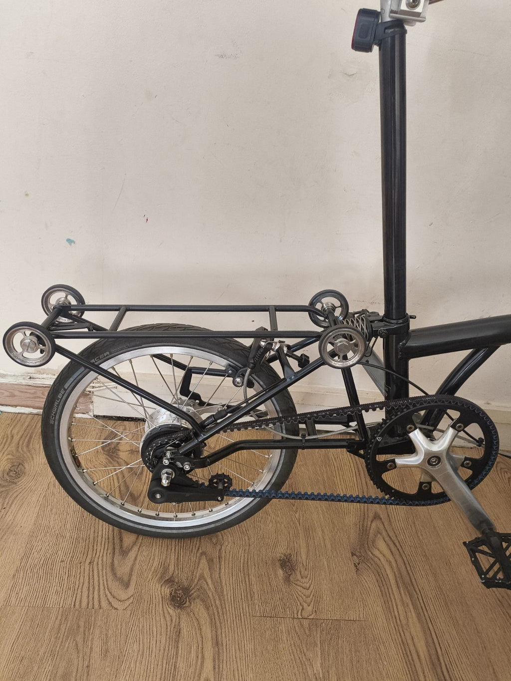 Brompton Folding Bike 16in Frame Black Shimano Alfine 11-Speed Hub Rear Rack