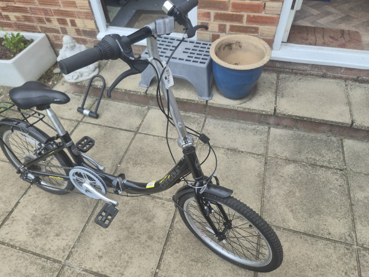 Apollo Compact Folding Bike 20in Black/Silver 6-Speed Rear Rack Mudguards