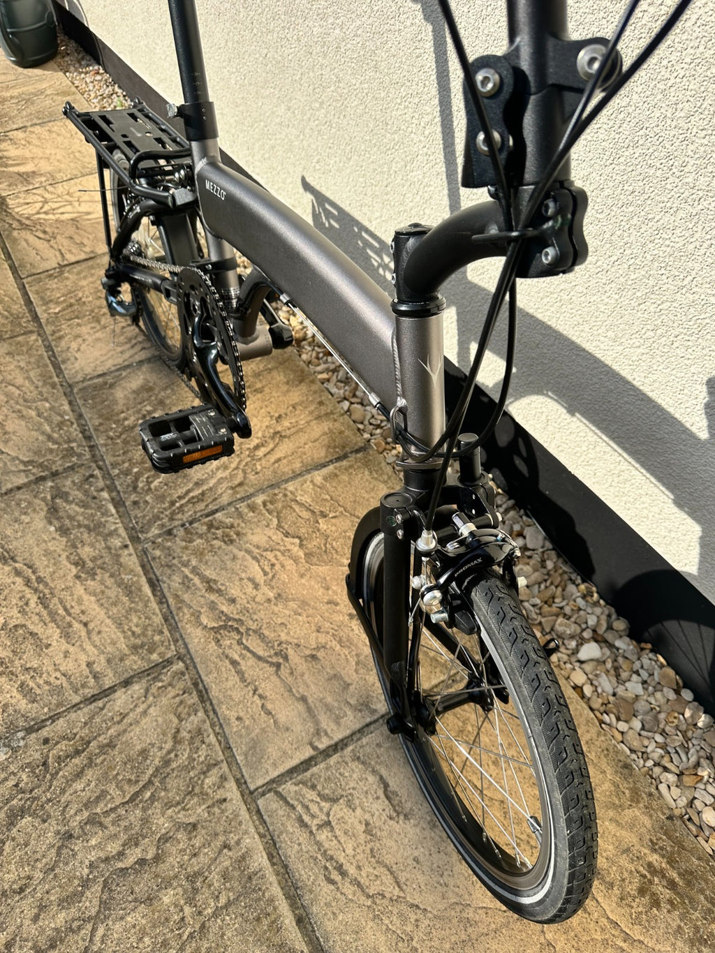 Mezzo Folding Bike D9 very lightly used 9 gears excellent condition
