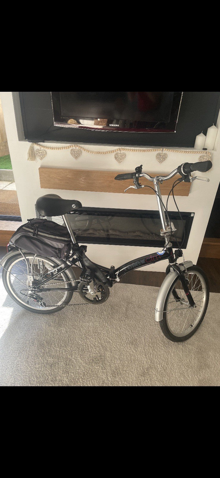 CFM Reflex Folding Bike Unisex. Excellent Condition. Never Used.