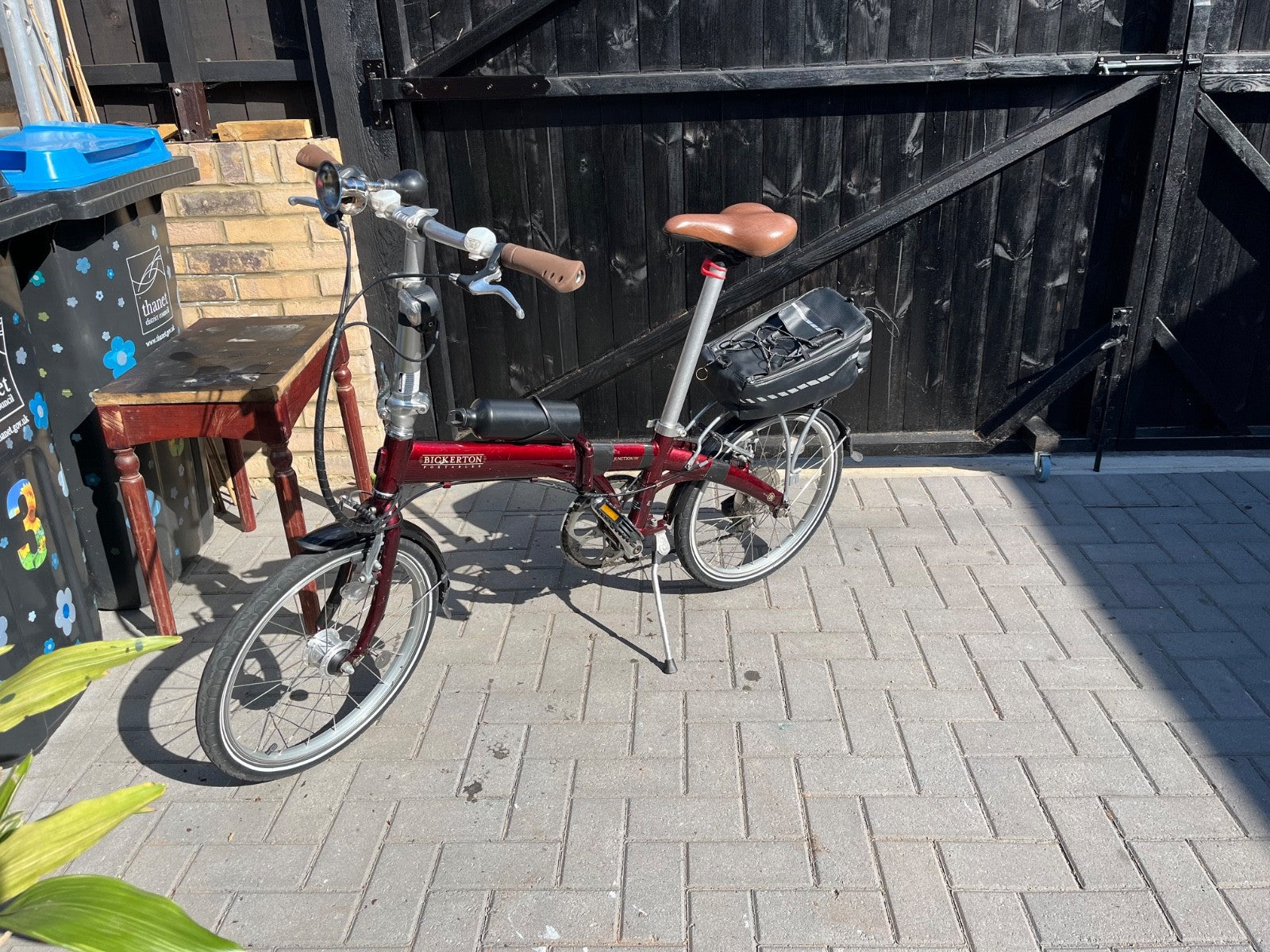 Bickerton  1707 Mark B folding bicycle, red, 7 gears, gel saddle