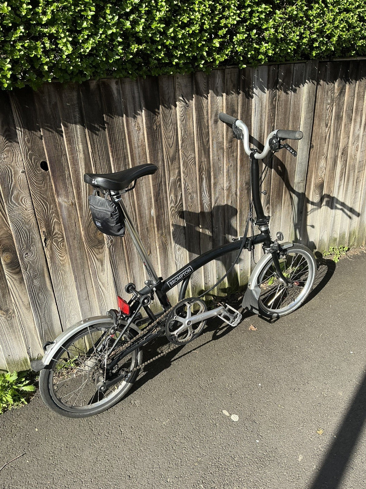 Brompton C-Line Explore 6 Speed Bike Mid (M) - Handlebar - Black
