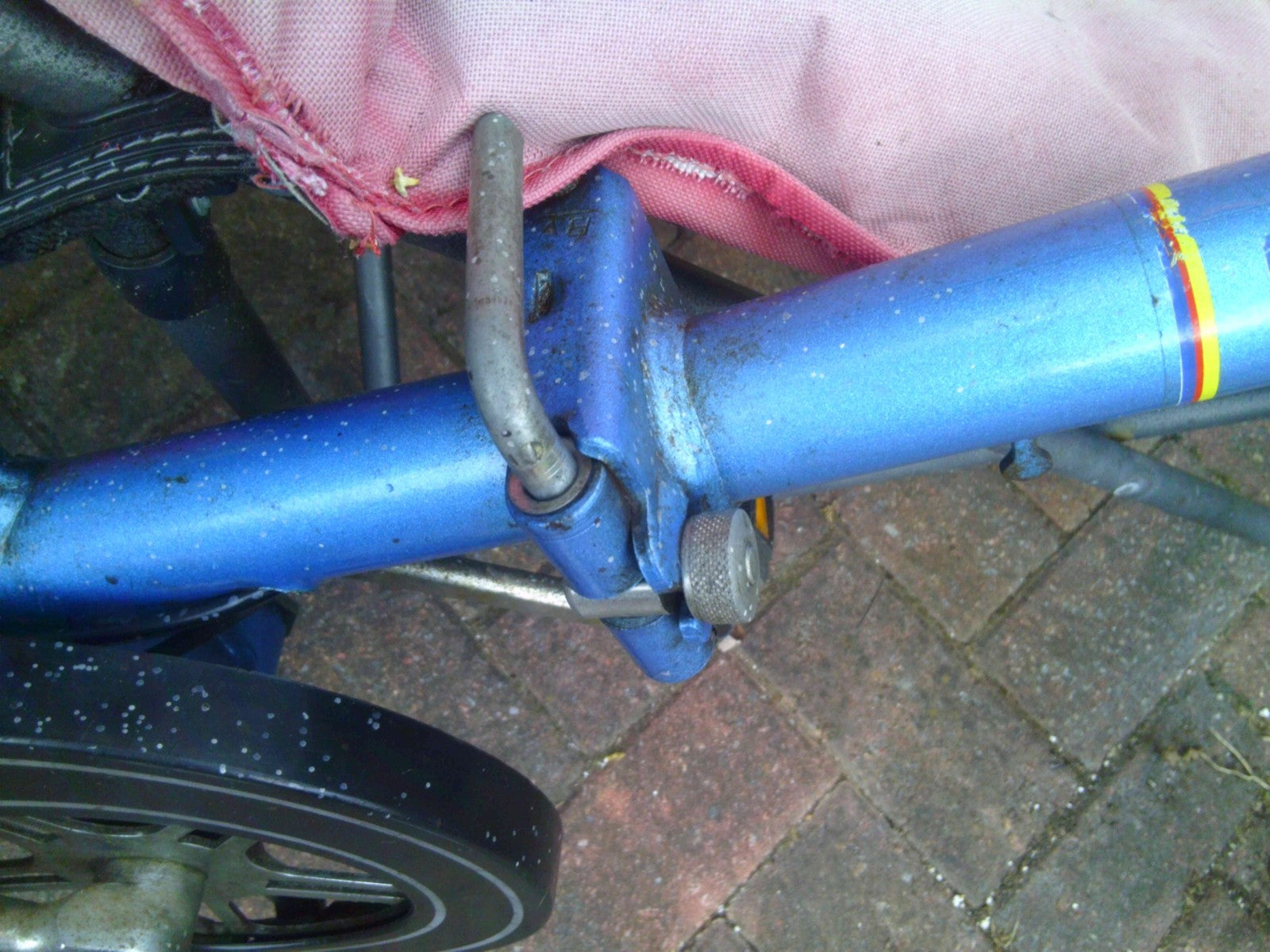 Ladies Fold Up Bike with 3 gears  in good working condition