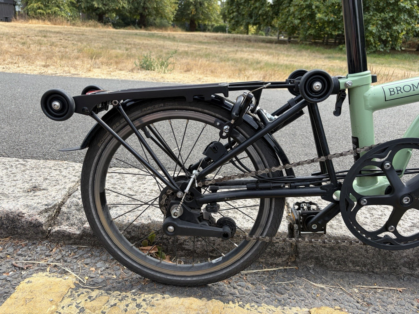 Brompton C Line Explore 6-Speed – 2024 – Matcha/Black