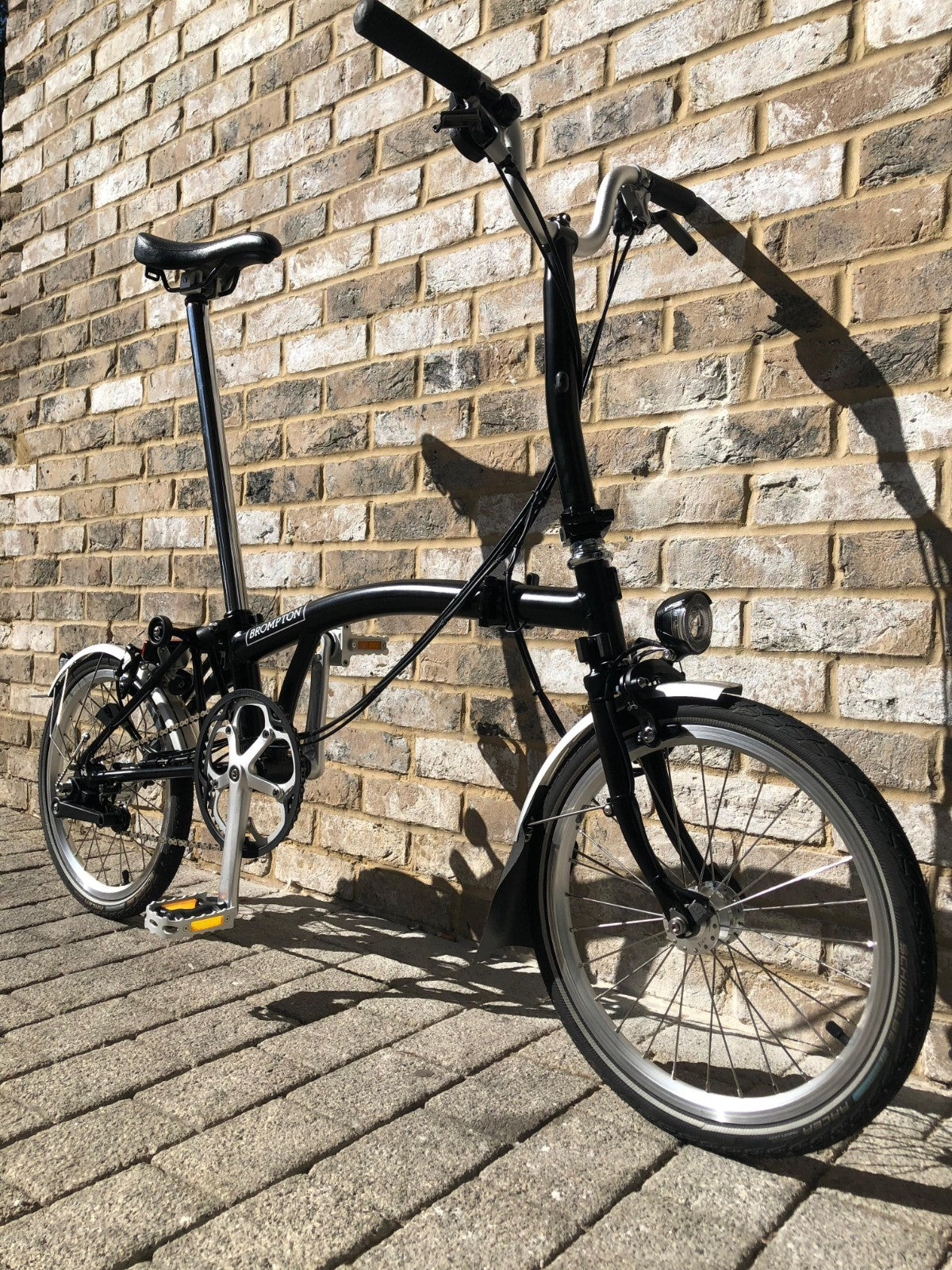 Brompton Black M6L (C Line 6 Speed) with Dynamo - WORLDWIDE SHIPPING