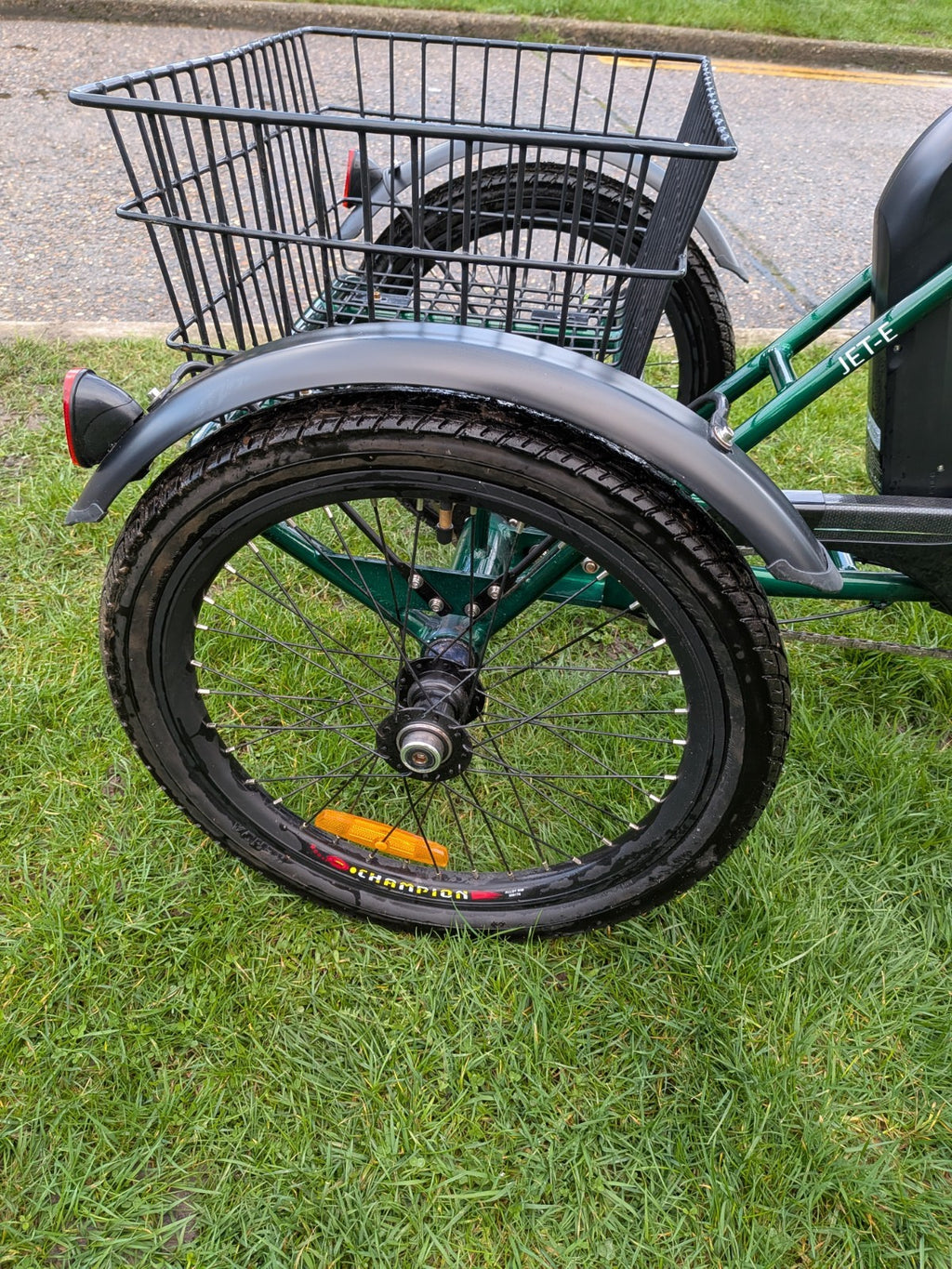 Jorvik Elite Jet E-20 Folding Trike, ONLY 32 MILES, BRAND NEW BATTERY, DELIVERY