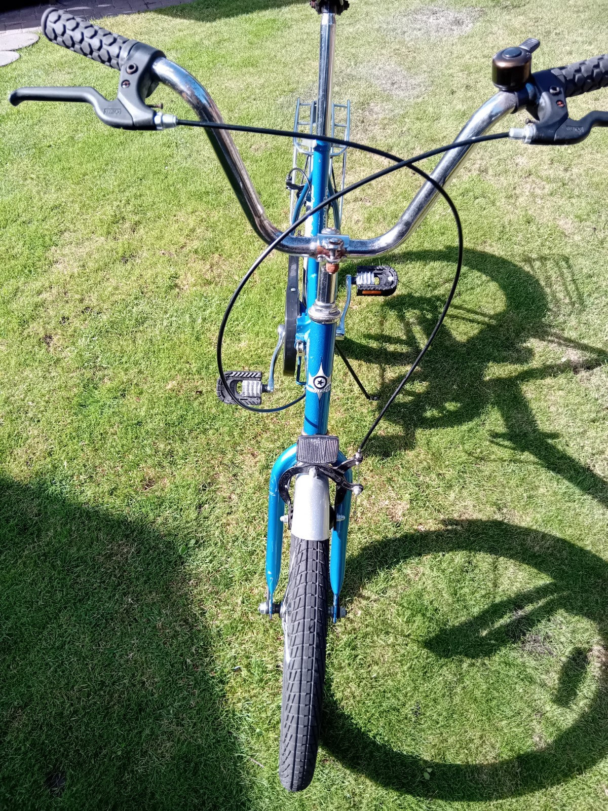 Emmelle 'Shuttle' Single-speed Folding Bike.  Used. 20" Wheels. student, shoping