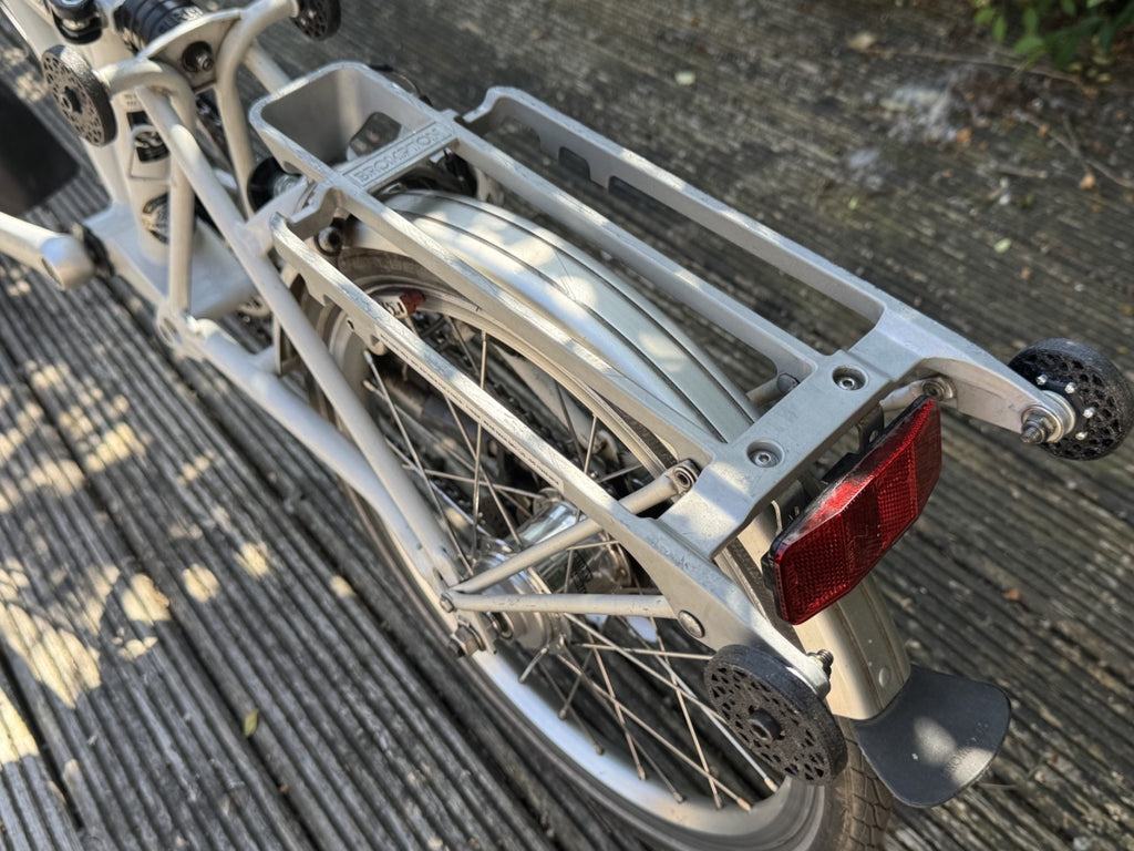 Brompton 2012 P6R folding bicycle 6 Speed, White