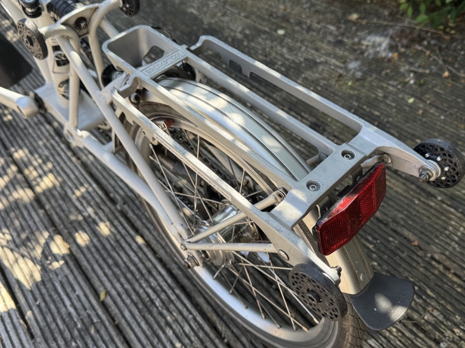 Brompton 2012 P6R folding bicycle 6 Speed, White