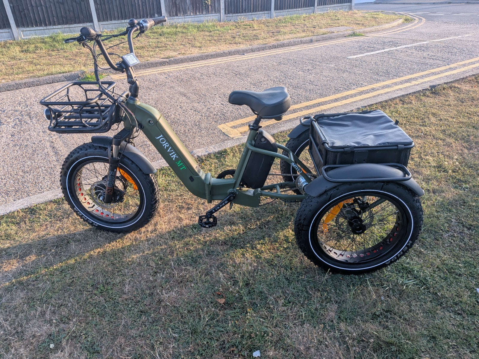 Jorvik JMT11-7 Dual Battery 'E' Folding Tricycle ,Trike,EX-DISPLAY, Delivery Pos