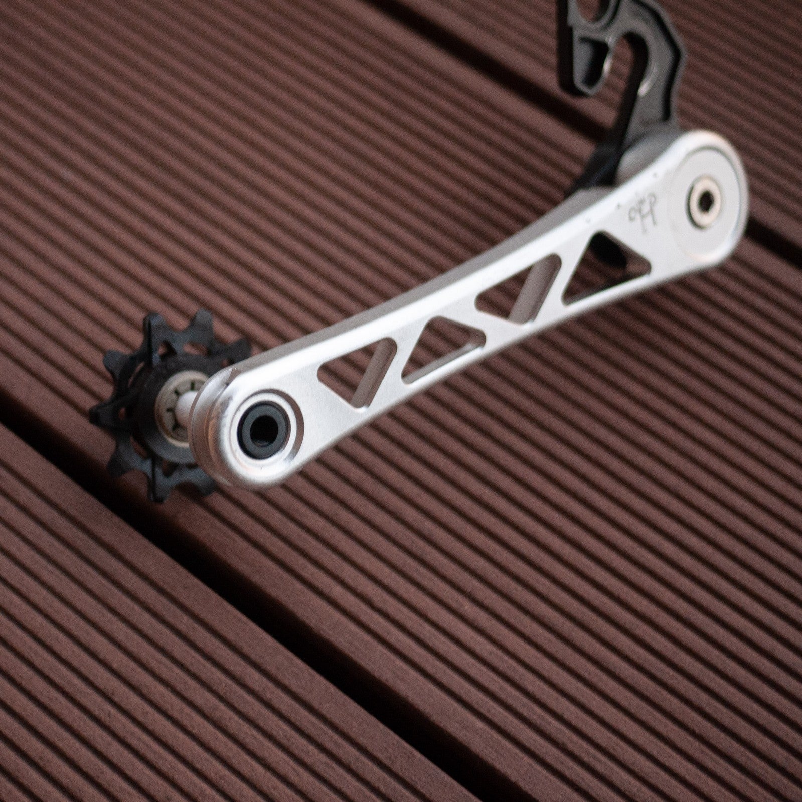 Brompton Tensioner H&H Advance CNC Chain Tensioner C/P/T line Ceramic V3 Silver
