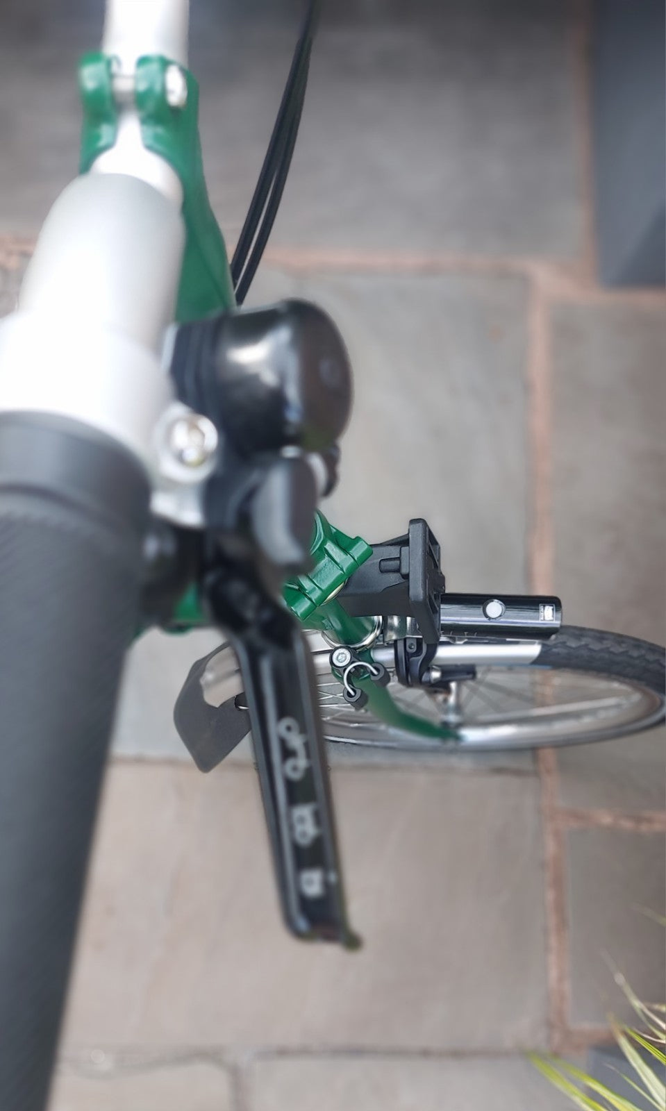 Brompton M6R C Line British Racing Green Excellent Cond less than 90 miles
