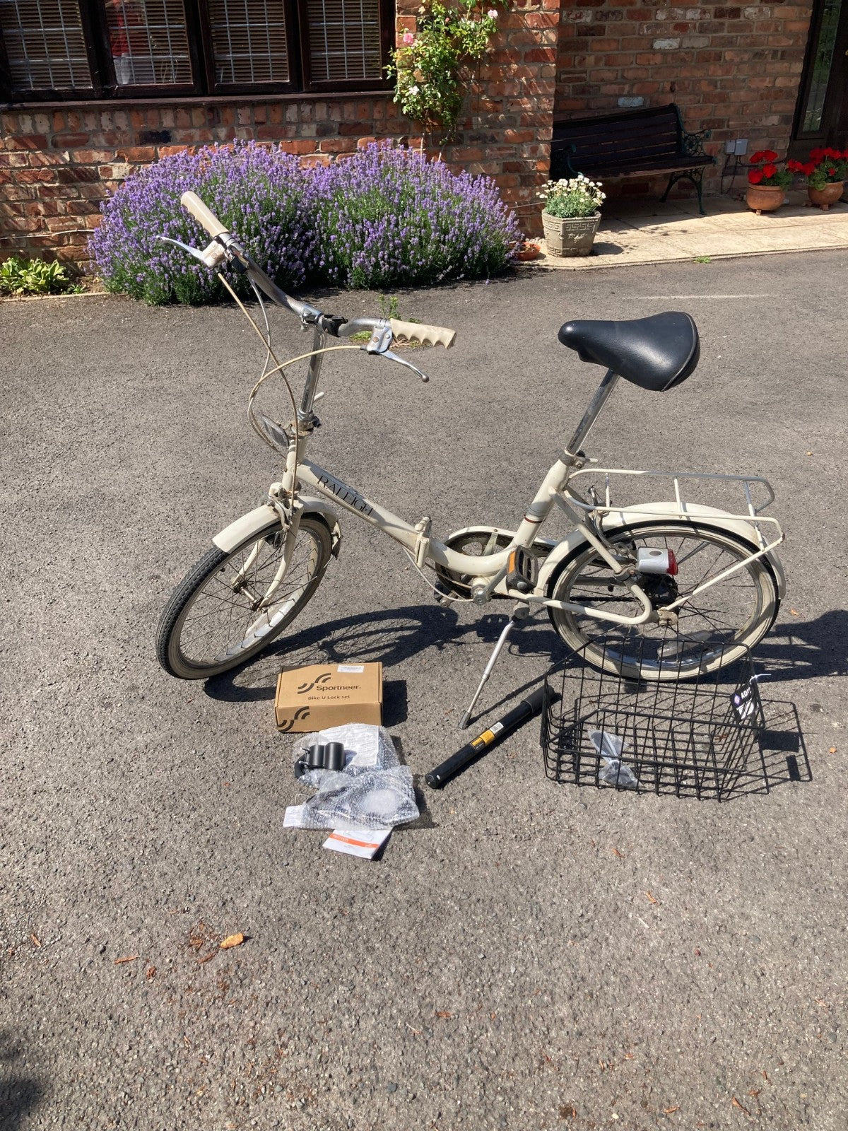 Raleigh stowaway Folding Bike 1981