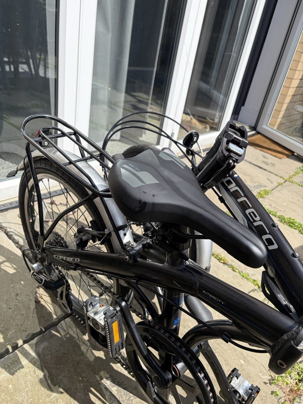 Carrera Intercity 20in Folding Bike Black/Silver Rear Rack Mudguards V-Brake
