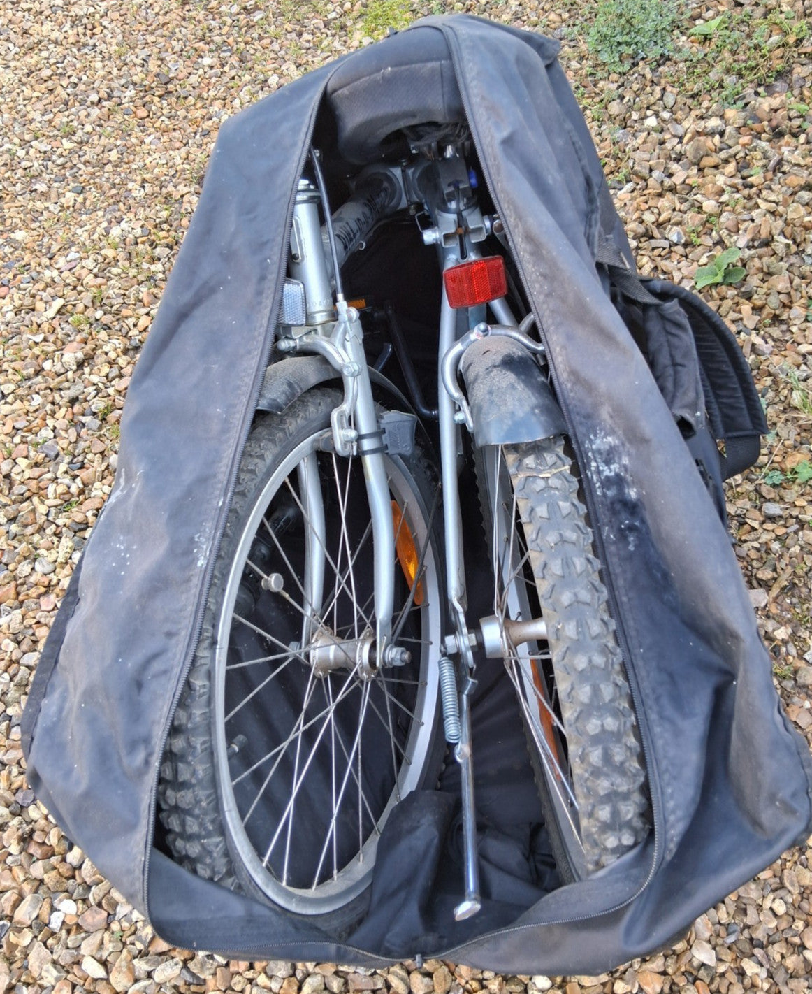 BIKE-IN-A-BAG fold up bike with carry bag,20" wheels, 5 gears. VGC
