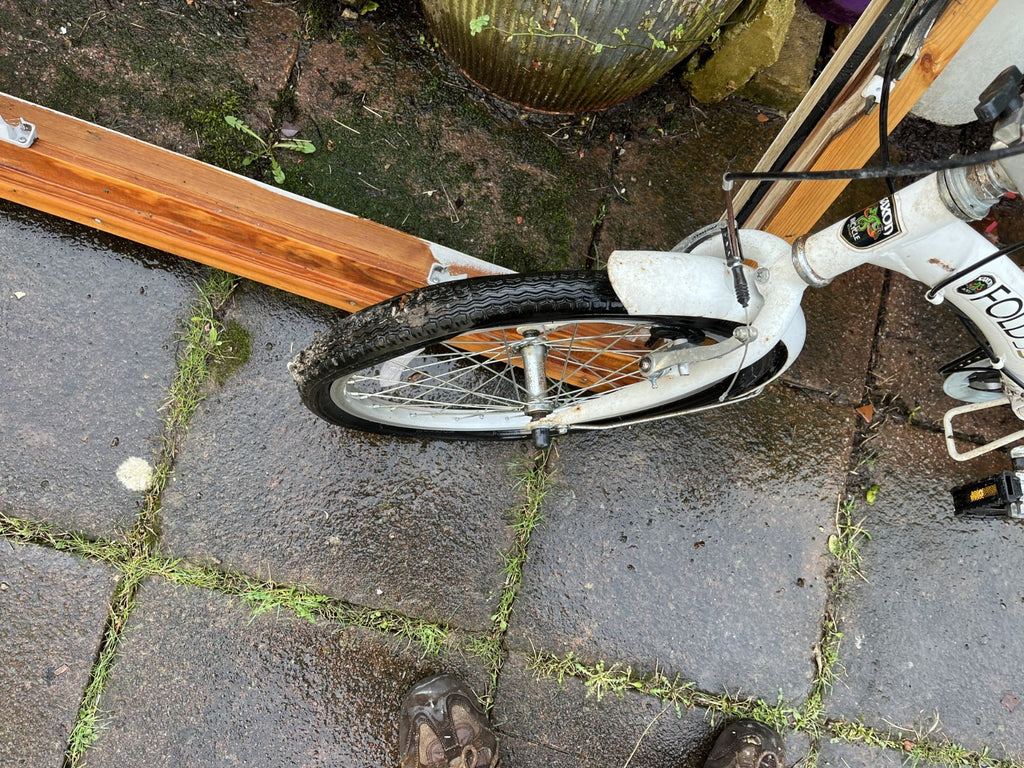 Saxon Leisure Foldable Bike Adults X2  ok condition,TLC and they're good to go.