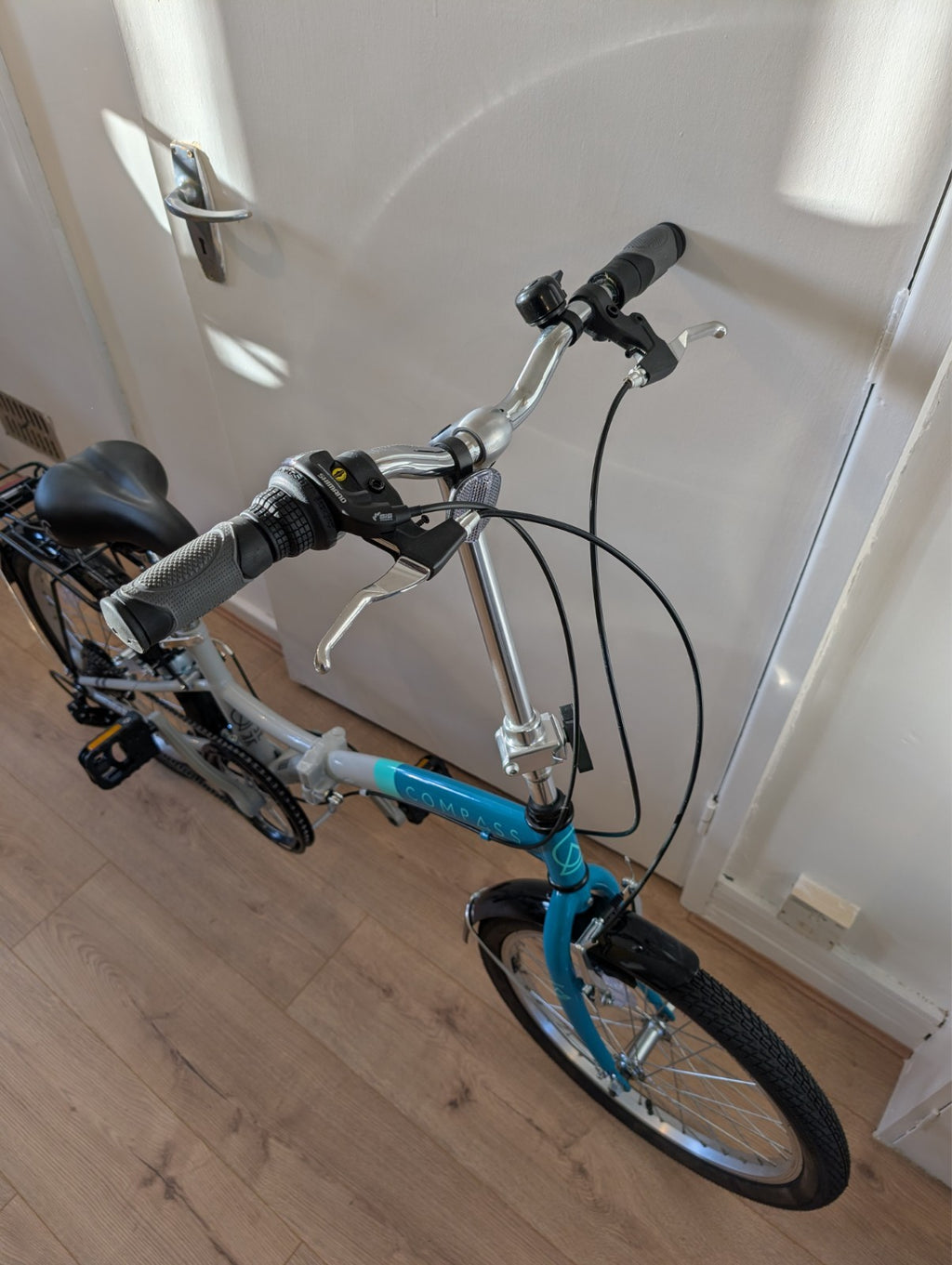 Compass Northern Folding Bike 20" with lock and pump