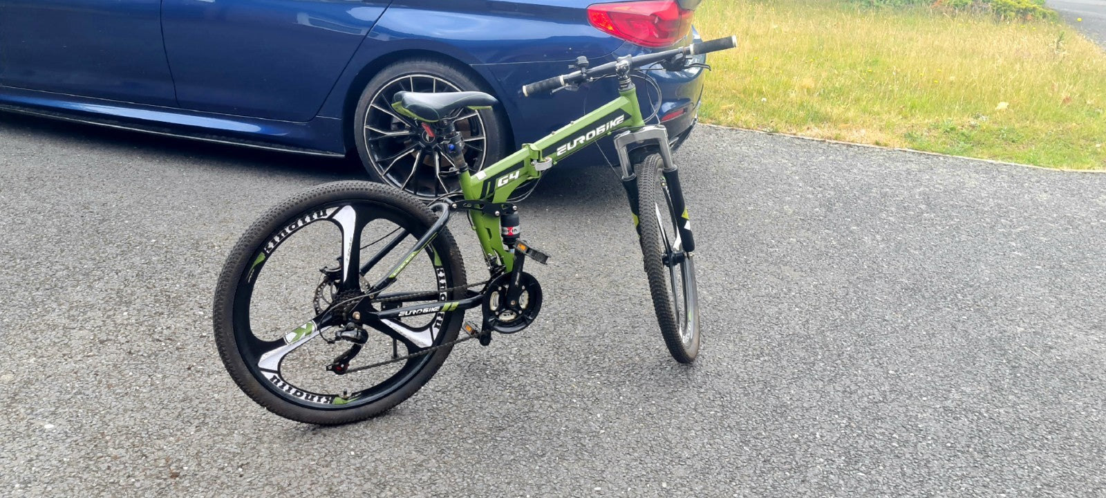 Eurobike G4 Folding Bike Magnesium Alloy Wheels Brand New Mountain Bicycle