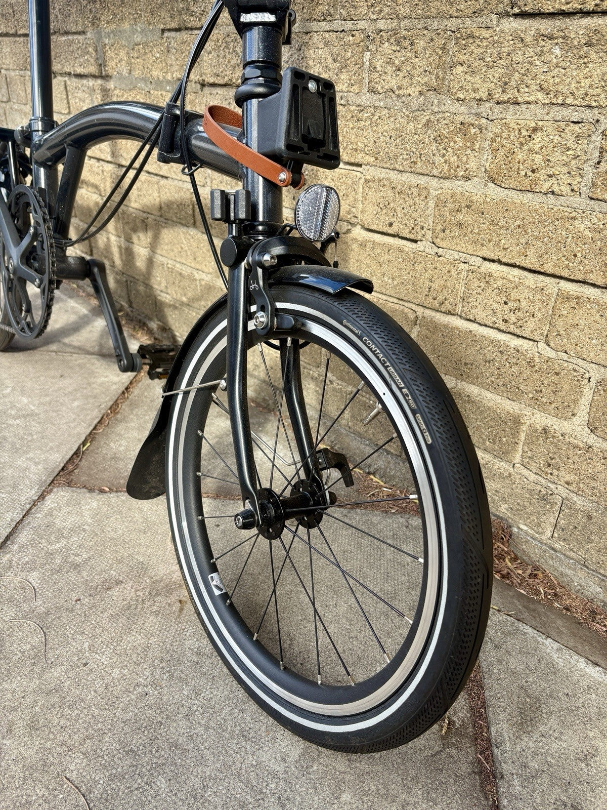 Brompton 2025 P Line 4-Speed Folding Bike – Midnight Black – Excellent Condition