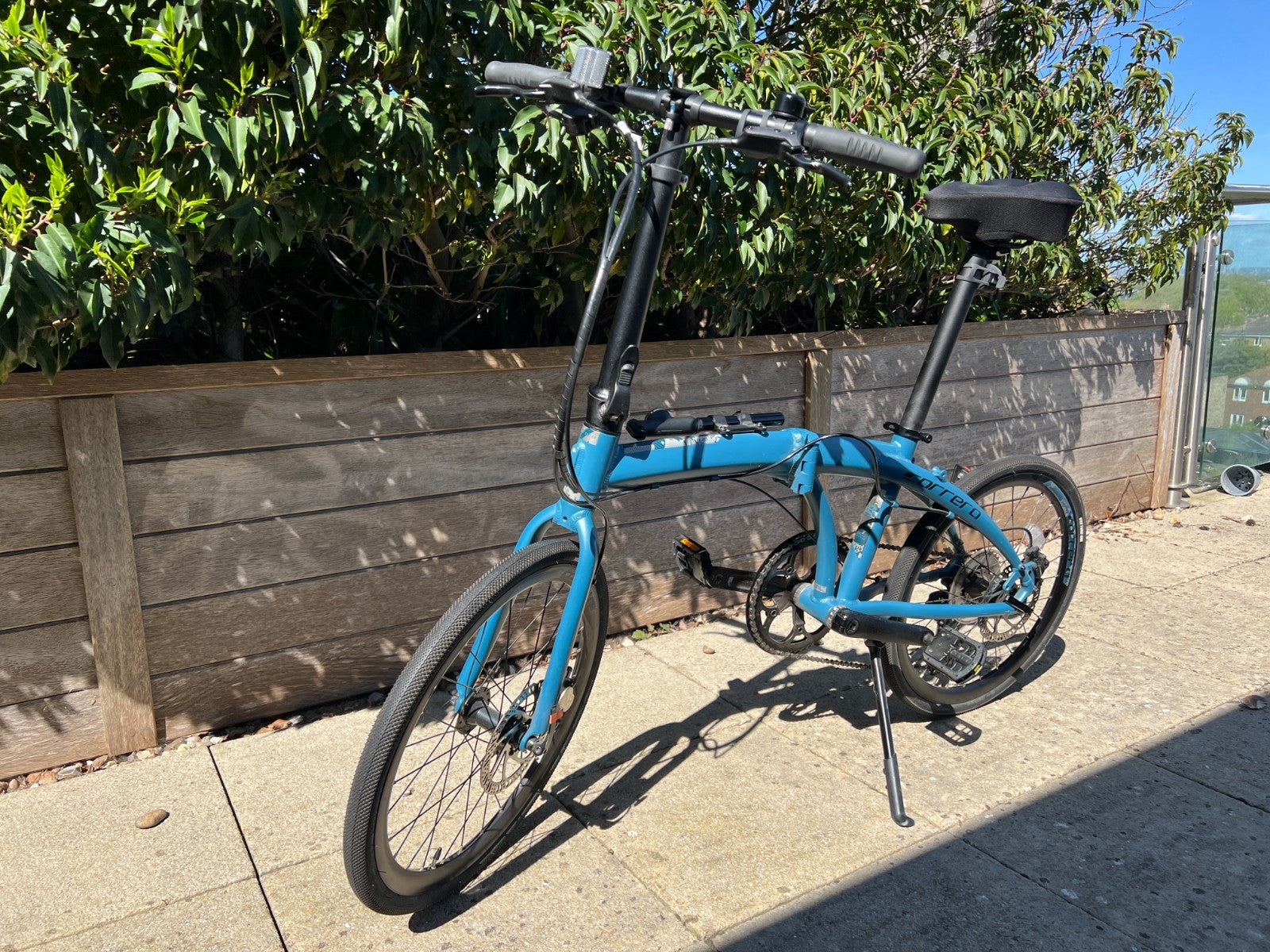Carrera Intercity Folding Bike 20" Wheels