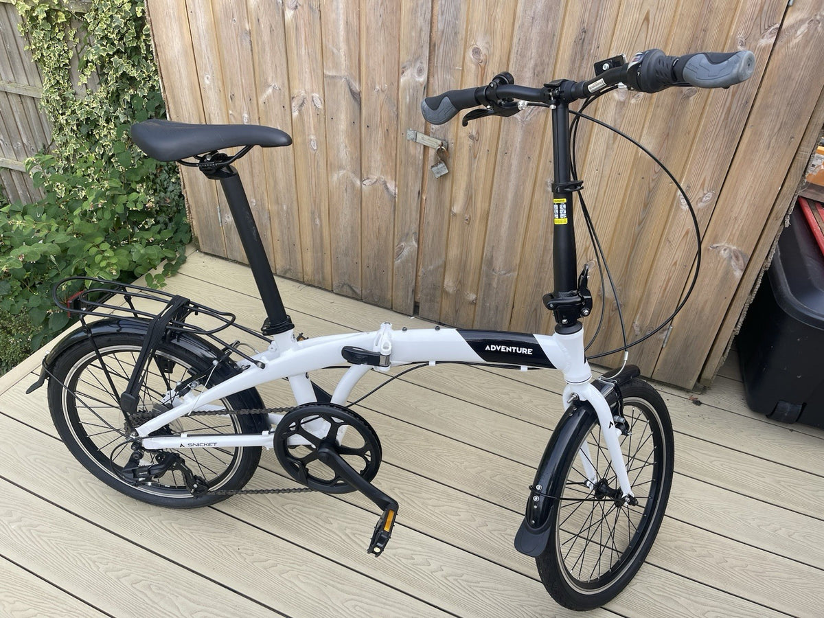 Snicket Adventure 20in Folding Bike 5-Speed Rear Rack Mudguards White/Black