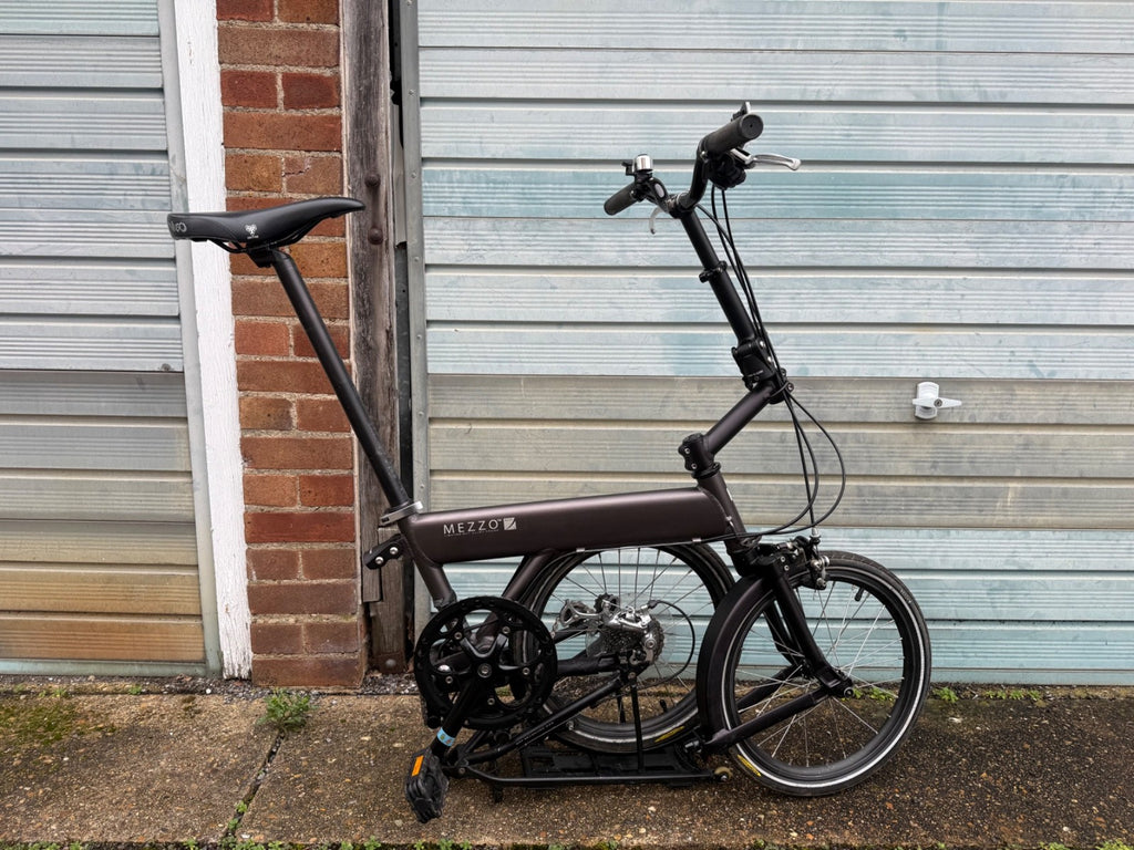 Mezzo D9 folding bike graphite grey very good original condition