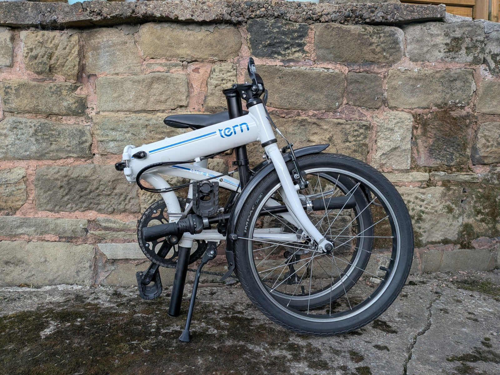 Tern Link B7 Folding Bike 20" 7- Speed - White - Great Condition
