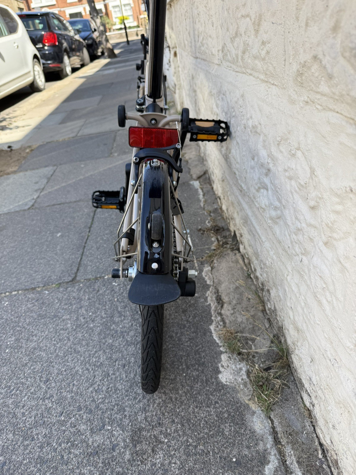 Brompton C Line Explore 2024 Folding Bike 6-Speed, Mid-Bar (Colour: Dune Sand)