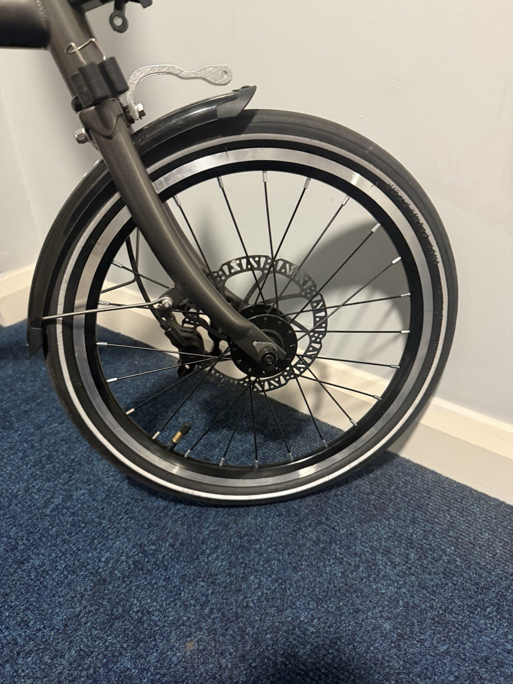Cranston D9 Shimano Folding Bike (Excellent Condition)
