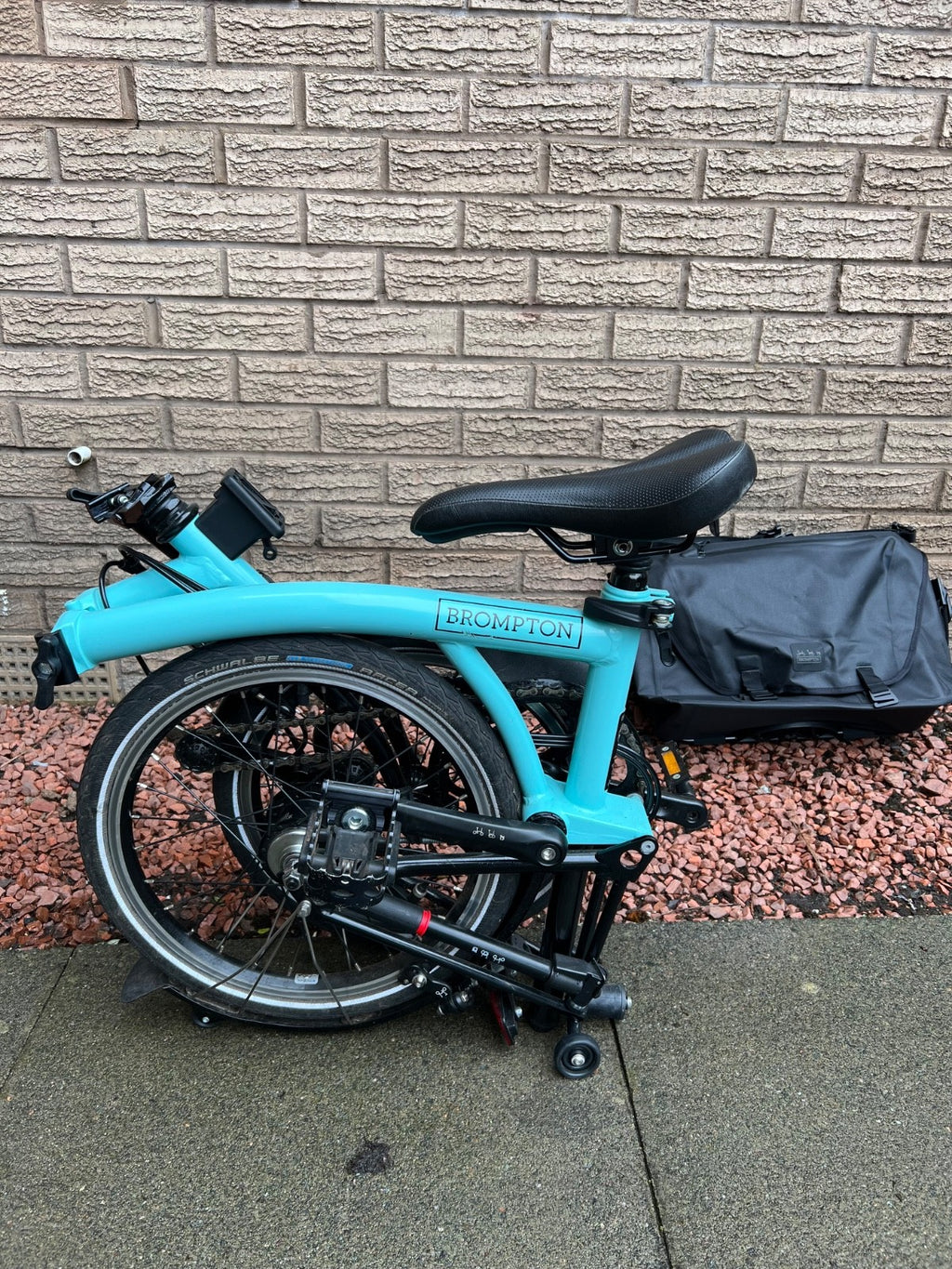 Brompton folding bike 6 speed c line black edition Turkish green - extras