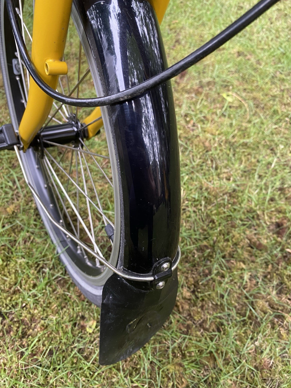 Brompton bike C-line 12-speed 2025 mid bar In bumblebee yellow